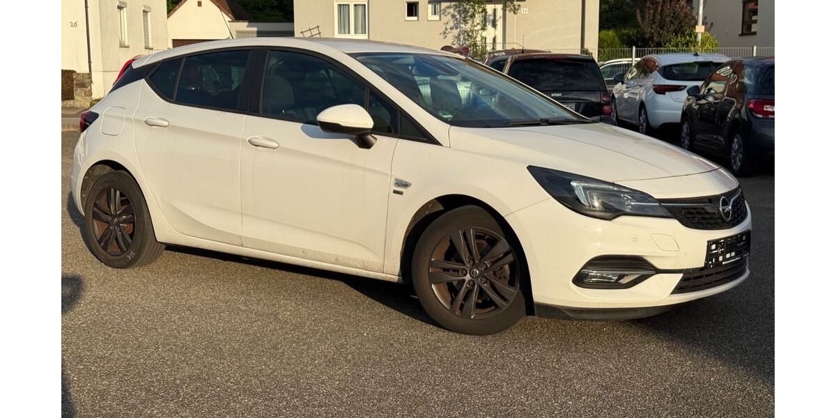 Opel Astra 98.000 km 8.400 &euro; Winterbach 73650