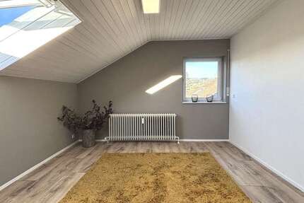 Wohnung Göppingen Lenglingen - 4 Zimmer, 89 m&sup2;, 1.100&euro; | Angebot:25978914
