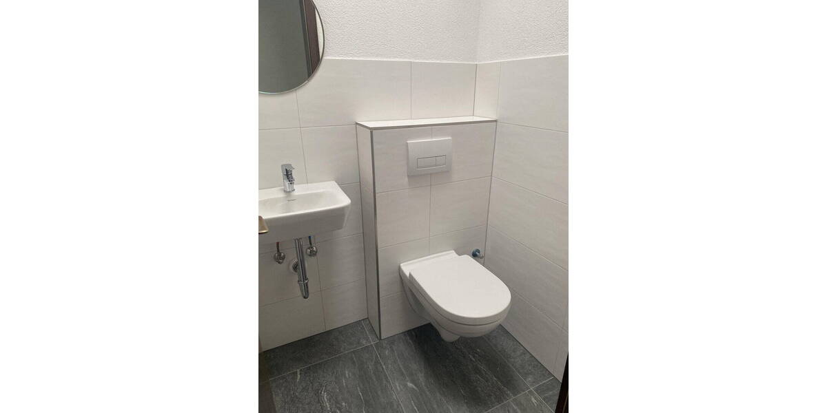 Etagenwohnung Uhingen - 4 Zimmer, 130 m&sup2;, 1.500&euro; | Angebot:26237436