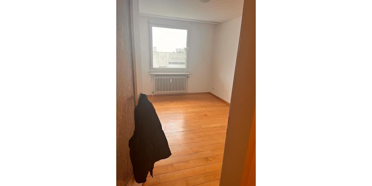 Etagenwohnung Aichwald - 3 Zimmer, 80 m&sup2;, 1.350&euro; | Angebot:25937689