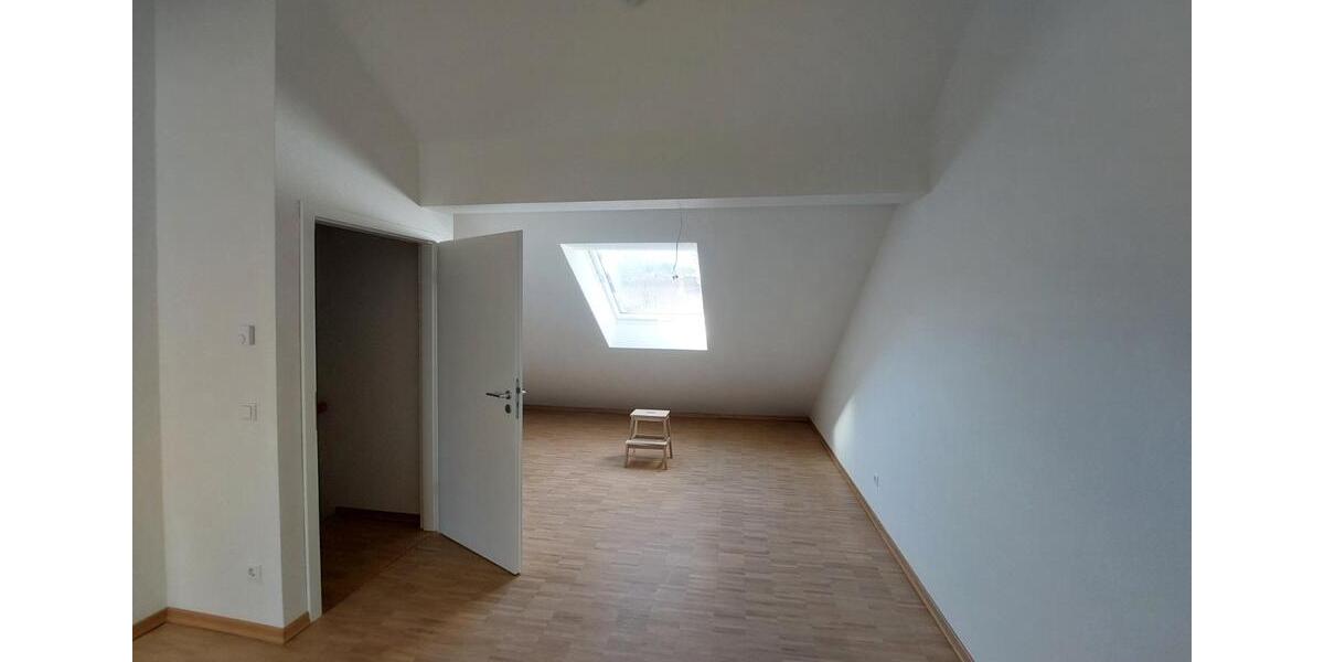 Reihenhaus Schwäbisch Gmünd Bargau - 5 Zimmer, 132 m&sup2;, 1.750&euro; | Angebot:26491025