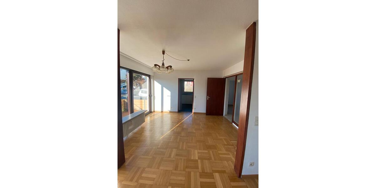 Etagenwohnung Nürtingen - 3 Zimmer, 89 m&sup2;, 1.130&euro; | Angebot:25638355