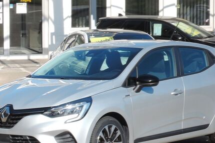 Renault Clio 30.717 km 13.480 &euro; Fellbach-Schmiden (bei Stuttgart) 70736