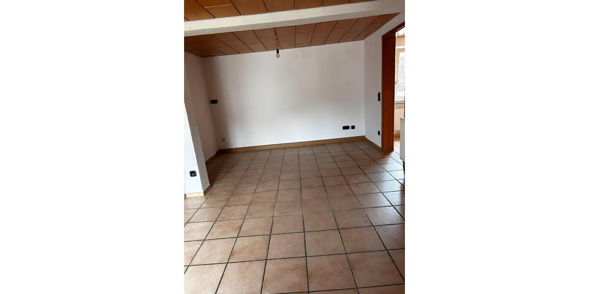 Etagenwohnung Eislingen (Fils) - 4 Zimmer, 78 m&sup2;, 680&euro; | Angebot:25926136