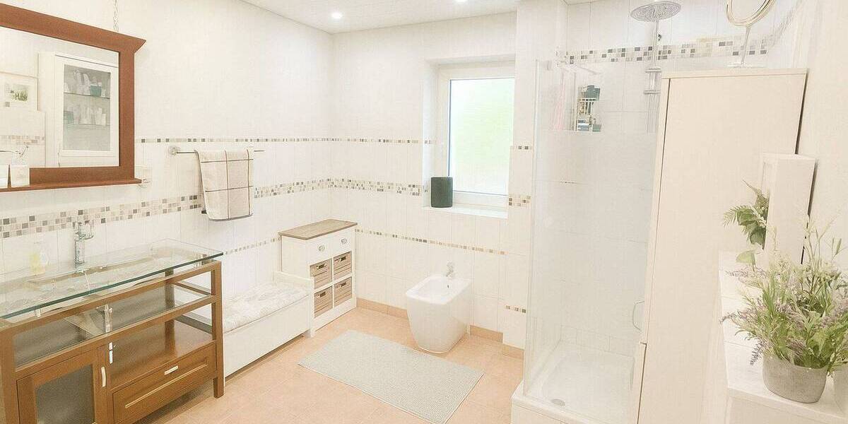 Etagenwohnung Schwäbisch Gmünd Straßdorf - 4 Zimmer, 113 m&sup2;, 334.000&euro; | Angebot:25957456