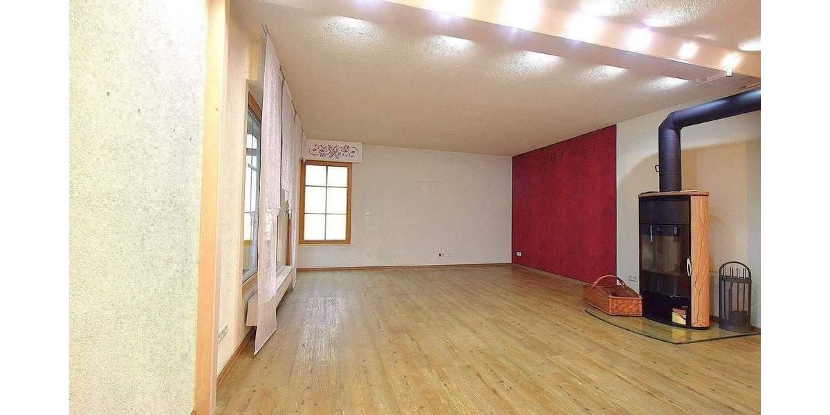 Mehrfamilienhaus, Wohnhaus Böbingen an der Rems Böbingen - 7 Zimmer, 224 m&sup2;, 600.000&euro; | Angebot:26703166