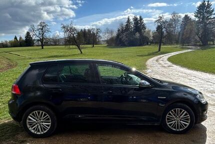 VW Golf 114.000 km 8.200 &euro; Uhingen 73066