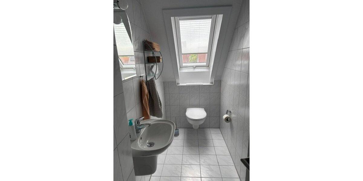 Dachgeschoßwohnung Weinstadt - 3 Zimmer, 114 m&sup2;, 475.000&euro; | Angebot:26678709