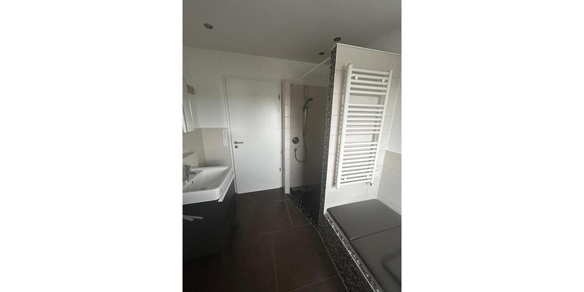 Einfamilienhaus Laichingen - 4 Zimmer, 90 m&sup2;, 1.250&euro; | Angebot:26335043