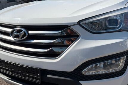 Hyundai SANTA FE 213.000 km 9.399 &euro; Fellbach 70736
