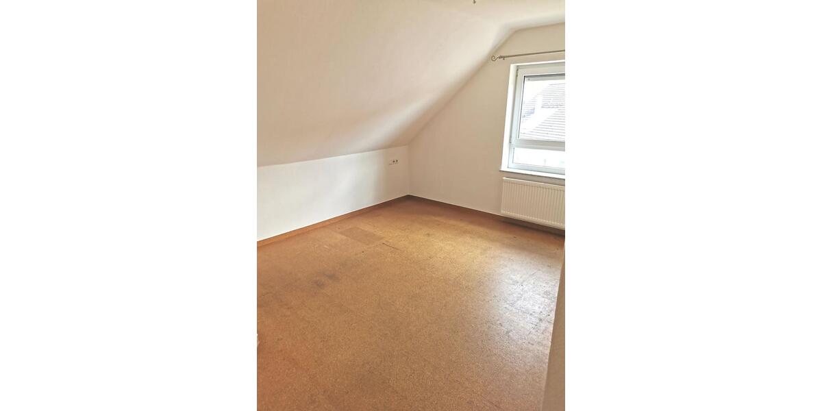 Maisonettenwohnung Göppingen Bruckwasen - 3.5 Zimmer, 80 m&sup2;, 250.000&euro; | Angebot:26022297