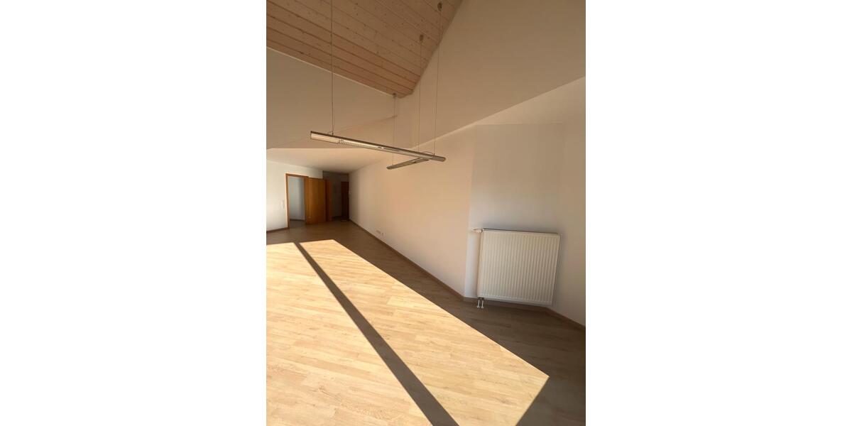 Dachgeschoßwohnung Lorch - 2 Zimmer, 60 m&sup2;, 660&euro; | Angebot:26007788