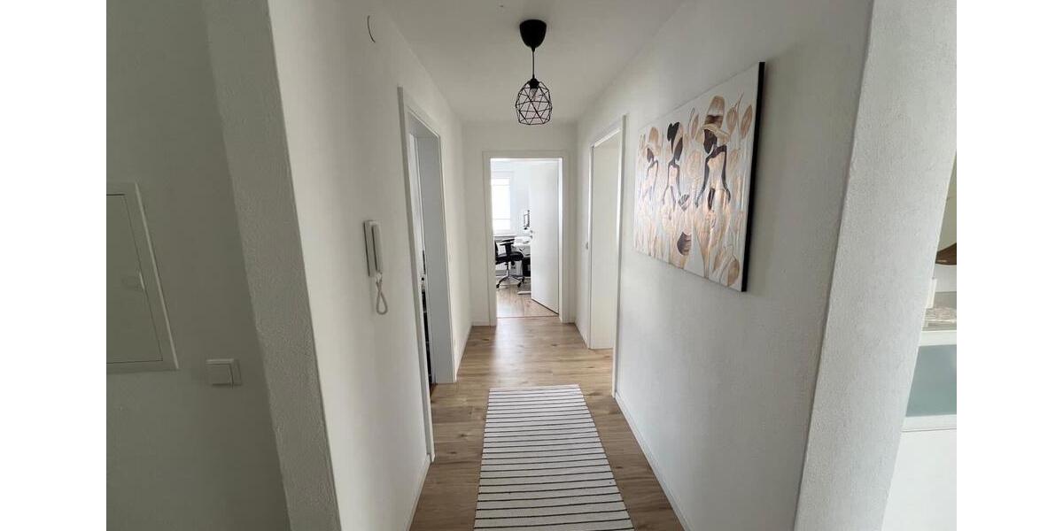 Etagenwohnung Nürtingen - 3 Zimmer, 83 m&sup2;, 1.200&euro; | Angebot:26023484