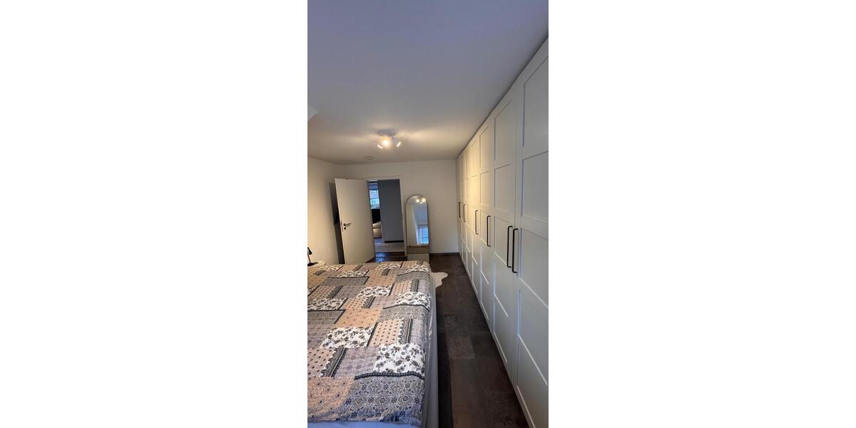 Dachgeschoßwohnung Plochingen - 2.5 Zimmer, 65 m&sup2;, 1.100&euro; | Angebot:25371392