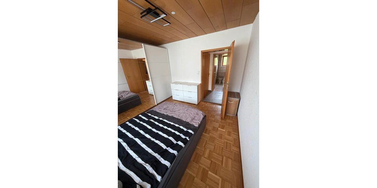 Etagenwohnung Esslingen am Neckar Pliensauvorstadt - 3 Zimmer, 57 m&sup2;, 1.400&euro; | Angebot:26615313