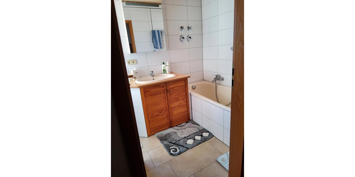 Dachgeschoßwohnung Bad Boll - 3 Zimmer, 76 m&sup2;, 299.000&euro; | Angebot:26972559