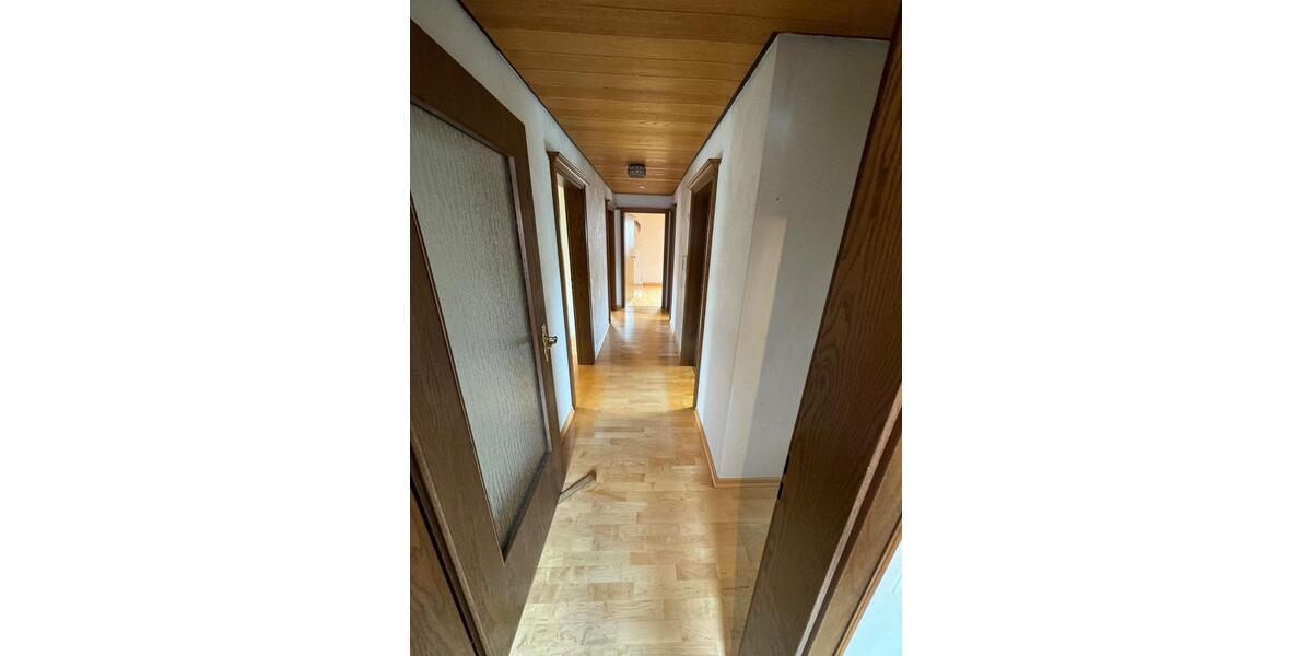 Mehrfamilienhaus, Wohnhaus Schwäbisch Gmünd Bargau - 9 Zimmer, 189 m&sup2;, 279.000&euro; | Angebot:26358257