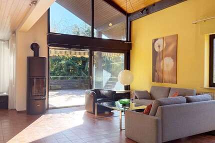 Haus Lorch - 6 Zimmer, 275 m&sup2;, 595.000&euro; | Angebot:25351334