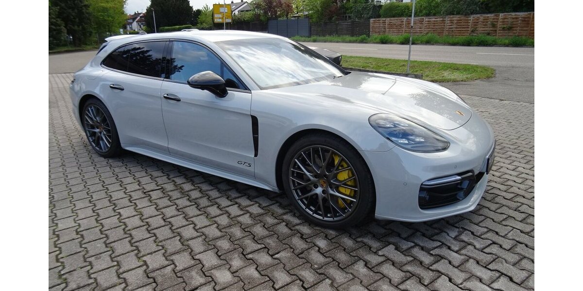 Porsche Panamera GTS Sport Turismo*Keramik,21´´Alu,Standh 148.000 km 63.850 &euro; Schorndorf 73614