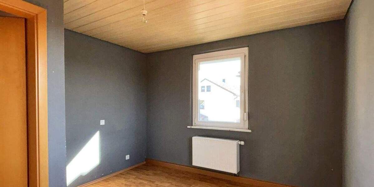 Mehrfamilienhaus, Wohnhaus Leutenbach - 8 Zimmer, 144 m&sup2;, 540.000&euro; | Angebot:25663321