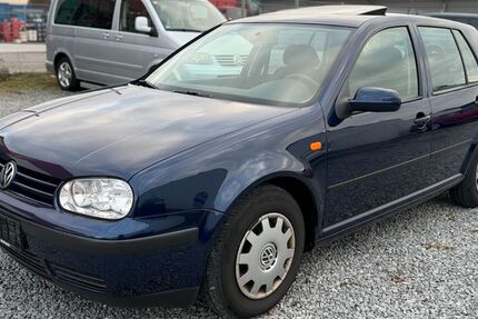 VW Golf 140.777 km 2.499 &euro; Fellbach bei Stuttgart 70736