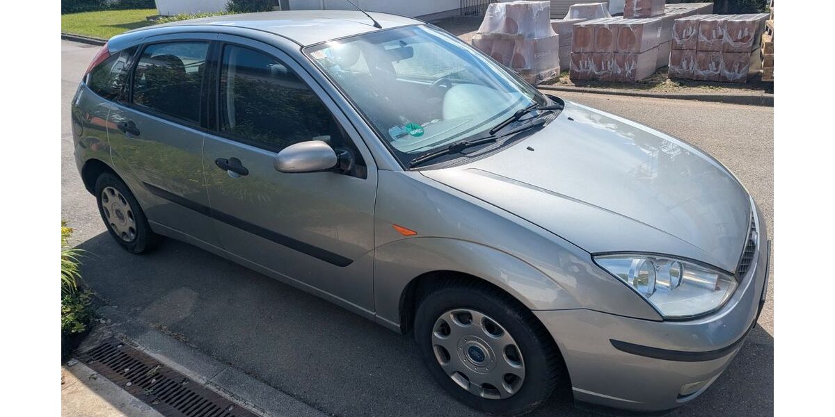 Ford Focus 262.000 km 1.100 &euro; Großbettlingen 72663
