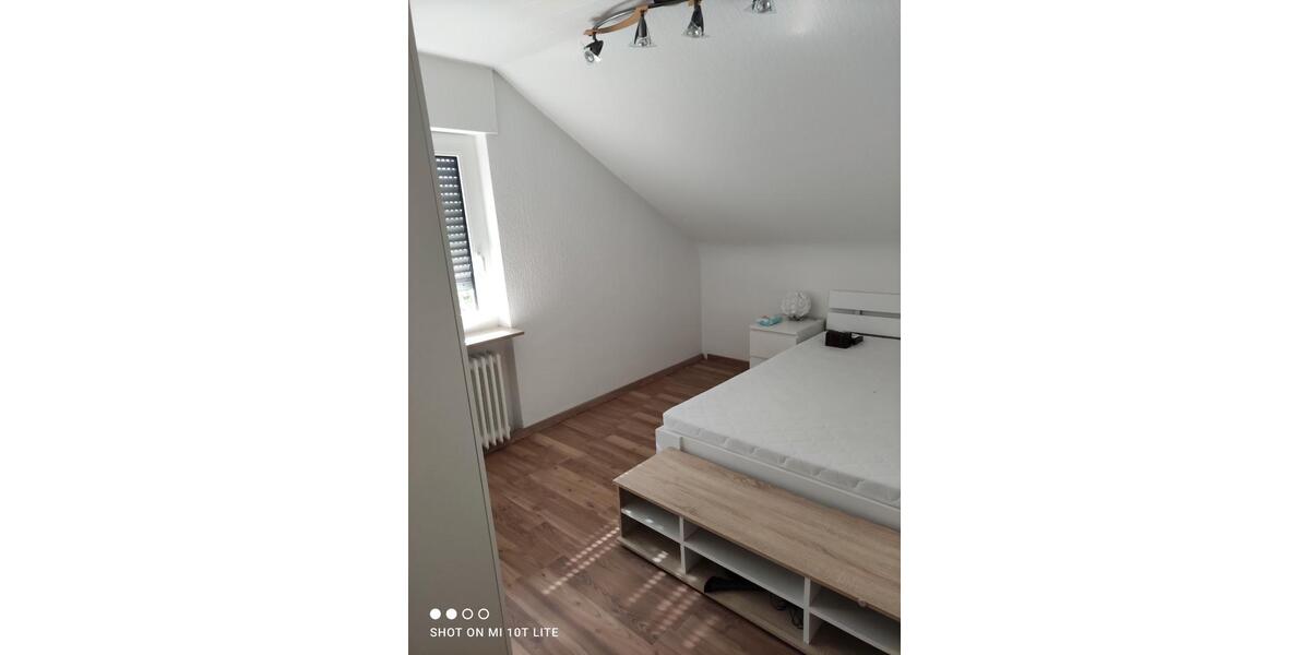 Dachgeschoßwohnung Gammelshausen - 4 Zimmer, 45 m&sup2;, 440&euro; | Angebot:27611697