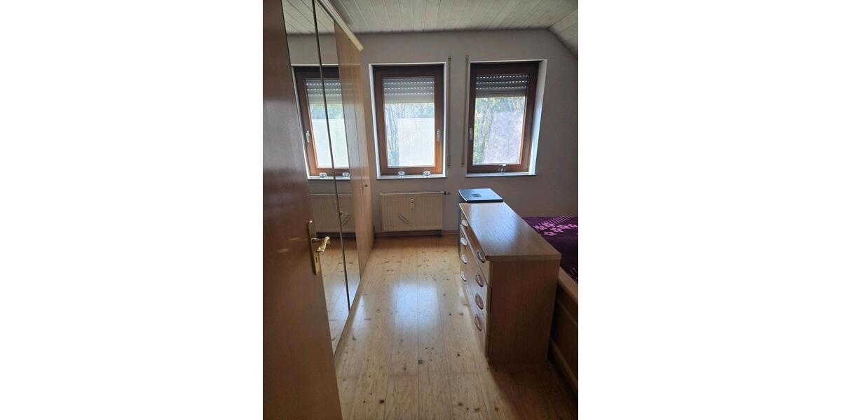 Dachgeschoßwohnung Schorndorf - 2 Zimmer, 57 m&sup2;, 1.080&euro; | Angebot:25854129