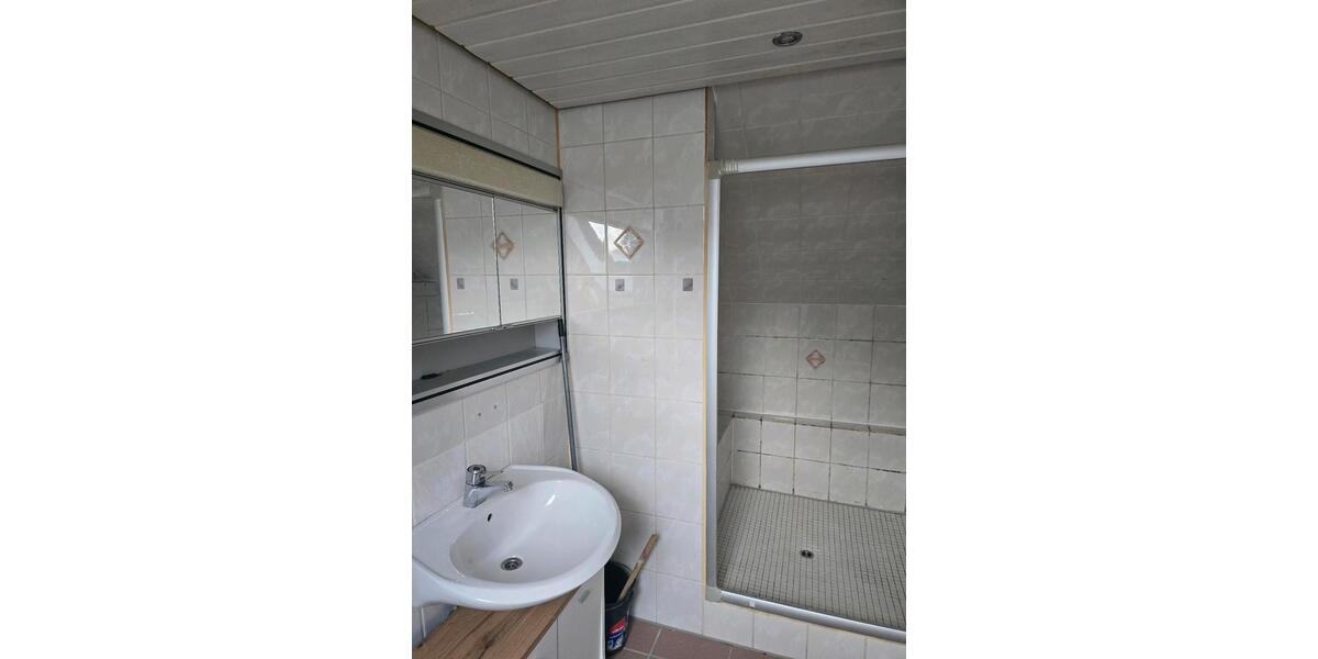 Dachgeschoßwohnung Wernau (Neckar) - 5 Zimmer, 120 m&sup2;, 1.550&euro; | Angebot:26129560