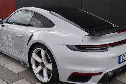 Porsche 992 1.850 km 274.900 &euro; Esslingen 73730