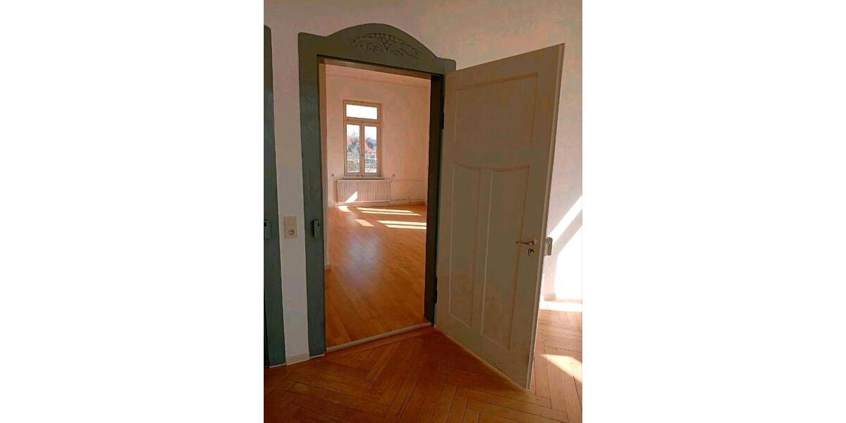 Etagenwohnung Mutlangen - 4 Zimmer, 120 m&sup2;, 900&euro; | Angebot:25942708