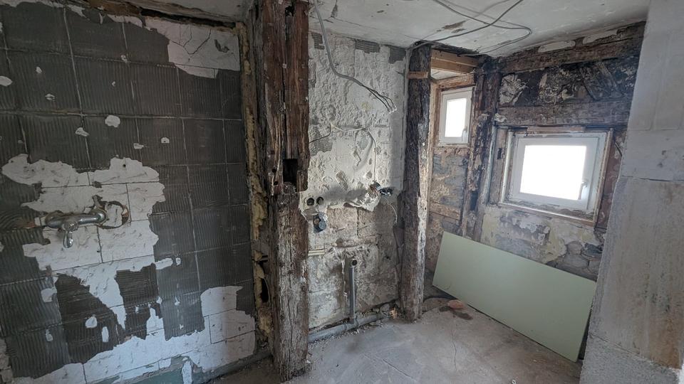 Doppelhaushälfte Lorch - 10 Zimmer, 130 m&sup2;, 179.000&euro; | Angebot:25362027