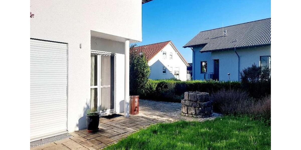 Einfamilienhaus Eislingen (Fils) - 5.5 Zimmer, 166 m&sup2;, 2.100&euro; | Angebot:26438109