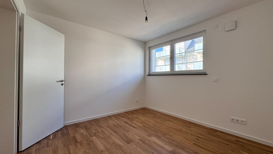 Etagenwohnung Nellingen - 4 Zimmer, 115 m&sup2;, 2.050&euro; | Angebot:24429320