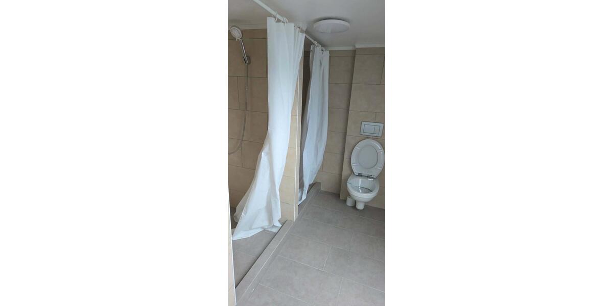 Etagenwohnung Westerheim - 5 Zimmer, 120 m&sup2;, 450&euro; | Angebot:25987972