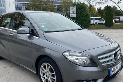 Mercedes-Benz B 180 93.610 km 10.999 &euro; Fellbach 70736