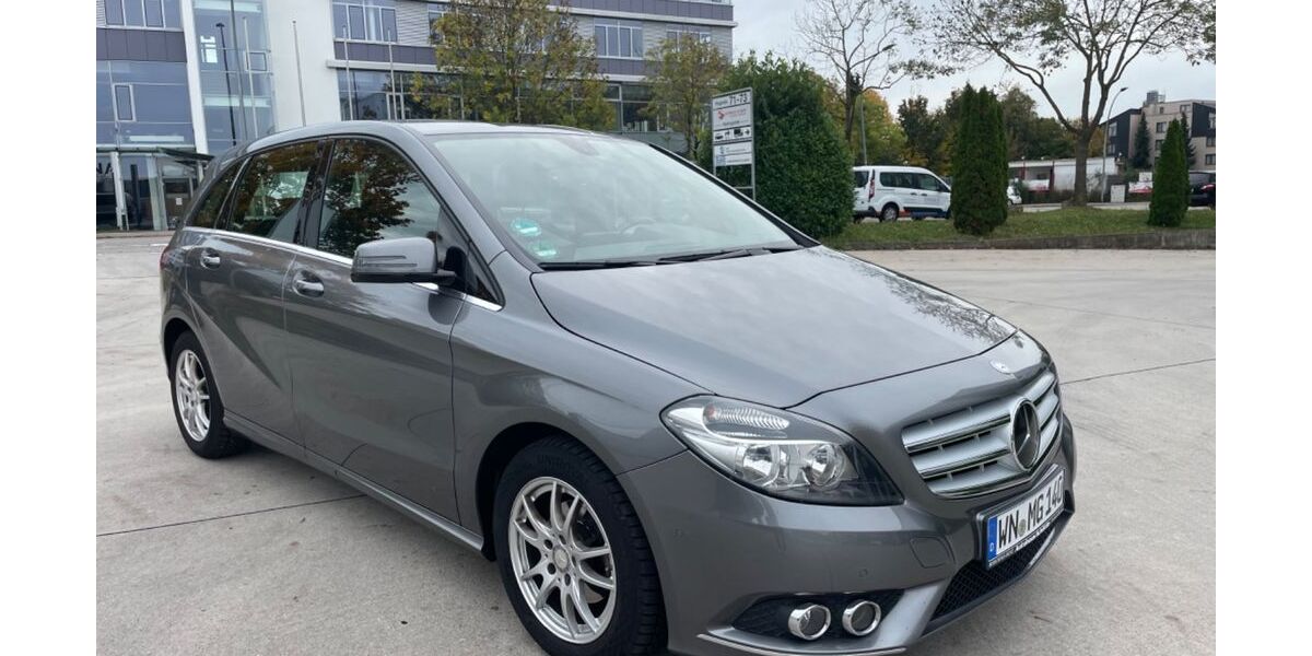 Mercedes-Benz B 180 93.610 km 10.999 &euro; Fellbach 70736