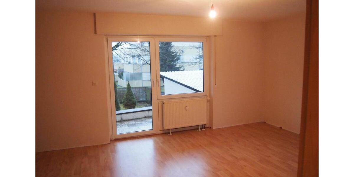 Erdgeschoßwohnung Göppingen - 3 Zimmer, 77 m&sup2;, 700&euro; | Angebot:26023509