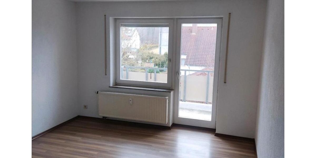 Dachgeschoßwohnung Amstetten - 3.5 Zimmer, 76 m&sup2;, 850&euro; | Angebot:25995948