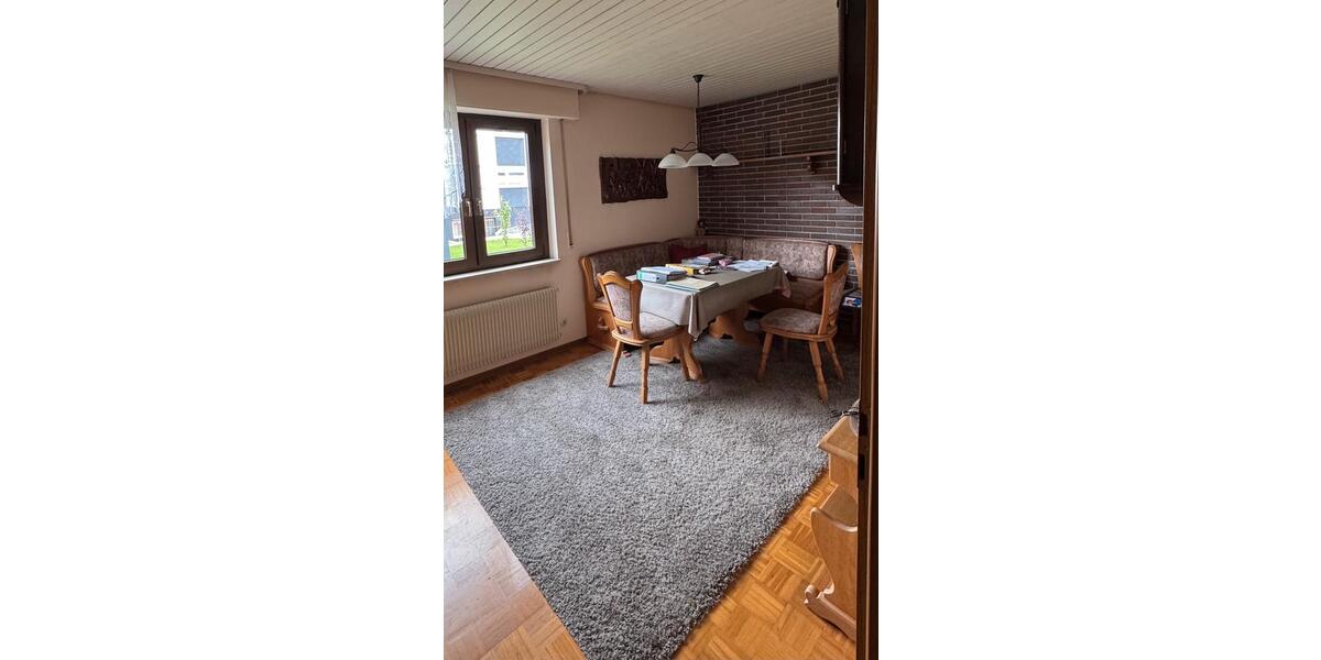 Einfamilienhaus Allmersbach im Tal - 8 Zimmer, 198 m&sup2;, 650.000&euro; | Angebot:26985874