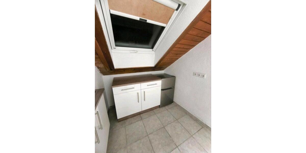 Dachgeschoßwohnung Göppingen Bruckwasen - 3 Zimmer, 75 m&sup2;, 925&euro; | Angebot:25022176