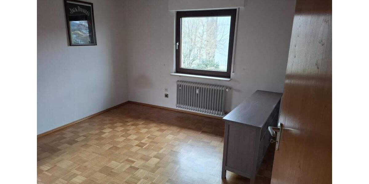 Etagenwohnung Schorndorf - 5 Zimmer, 150 m&sup2;, 1.520&euro; | Angebot:25934865