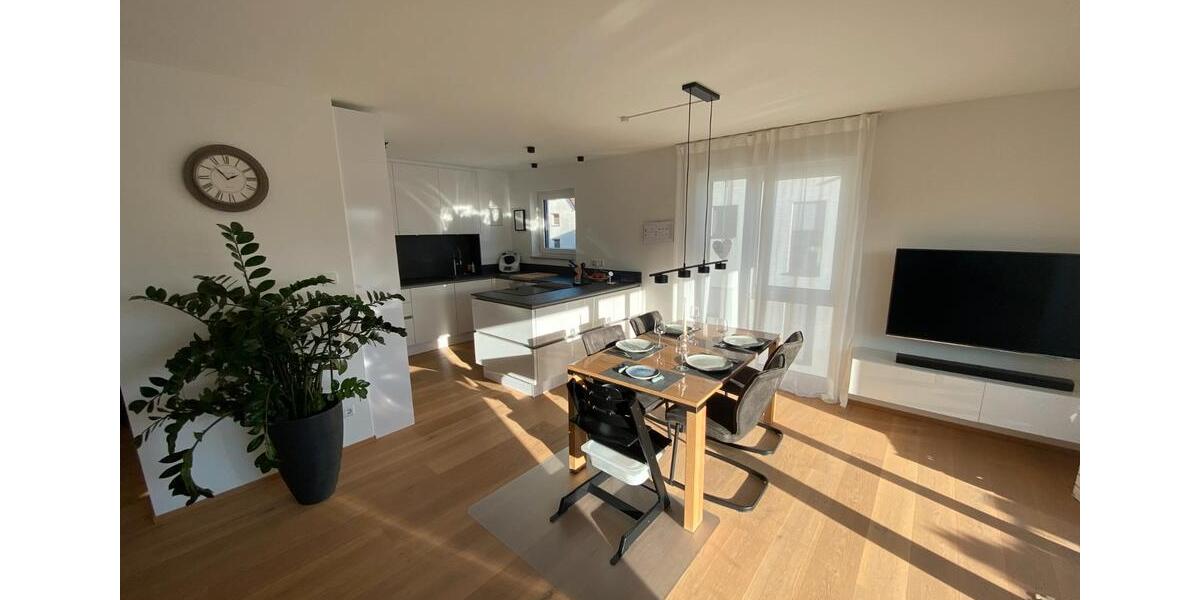 Etagenwohnung Esslingen am Neckar Oberesslingen - 4 Zimmer, 101 m&sup2;, 1.850&euro; | Angebot:26577712