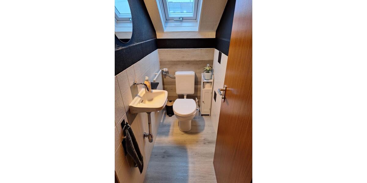 Dachgeschoßwohnung Ebersbach an der Fils - 2 Zimmer, 61 m&sup2;, 189.000&euro; | Angebot:24838456