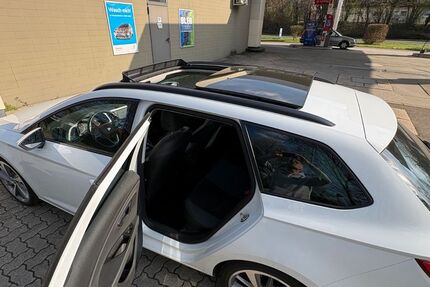 Seat Leon 150.000 km 11.700 &euro; Schorndorf 73614