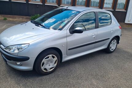 Peugeot 206 137.901 km 2.300 &euro; Schwäbisch Gmünd 73525