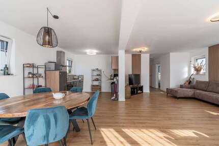 Wohnung Ebersbach an der Fils - 5.5 Zimmer, 141 m&sup2;, 595.000&euro; | Angebot:25539984