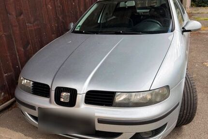 Seat Leon 227.802 km 1.699 &euro; Laichingen 89150