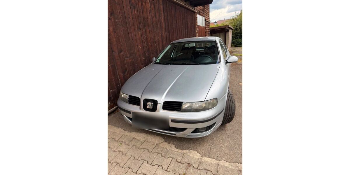 Seat Leon 227.802 km 1.699 &euro; Laichingen 89150