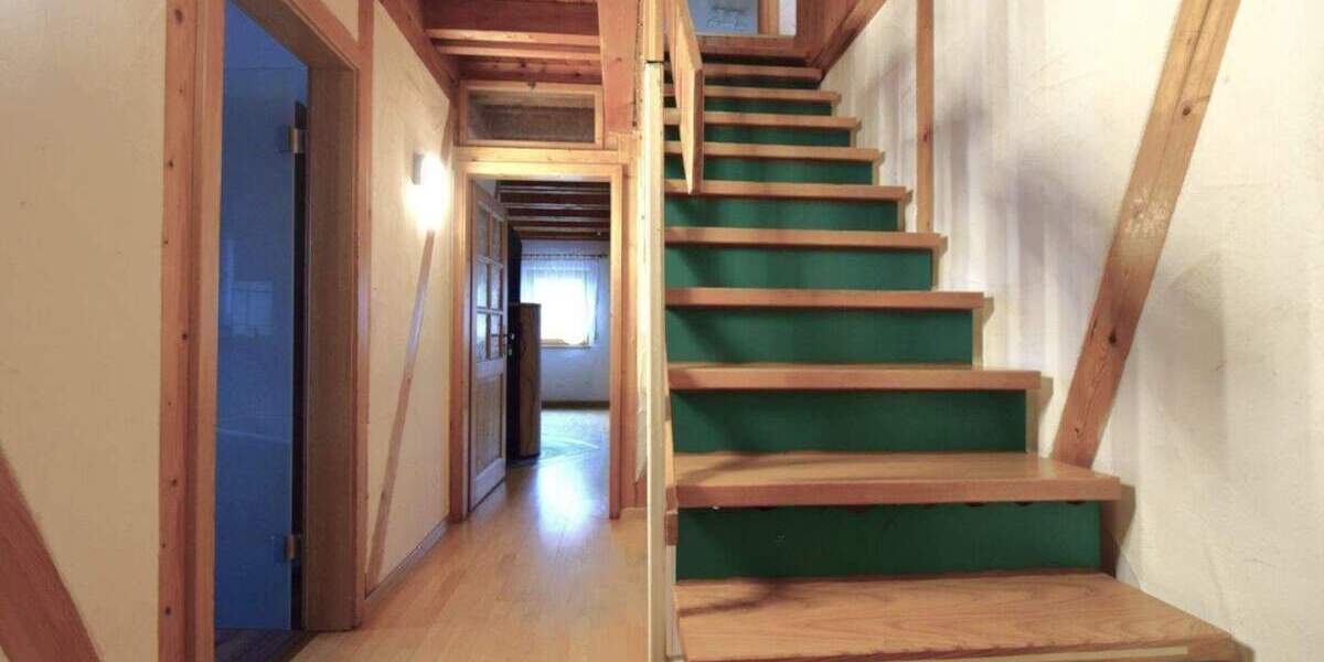 Mehrfamilienhaus, Wohnhaus Böbingen an der Rems Böbingen - 7 Zimmer, 224 m&sup2;, 600.000&euro; | Angebot:26703166
